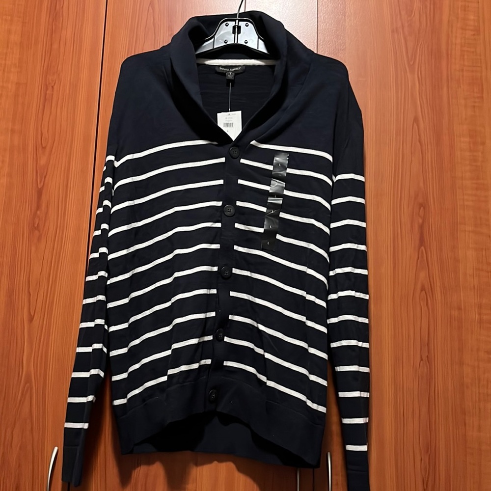 New with tags peace from Banana Republic
